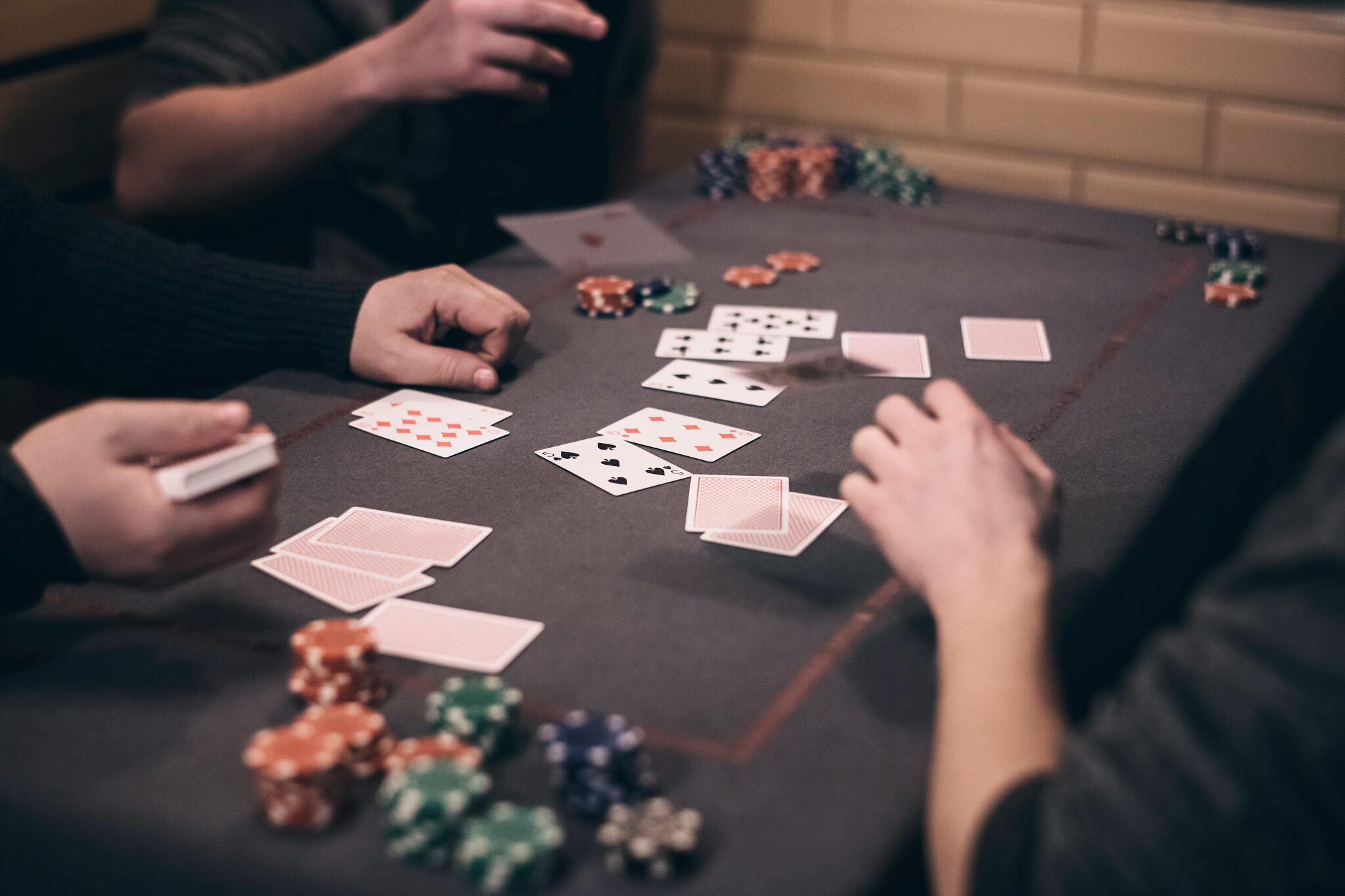 What Does Hit Run Mean In Poker Definition Examples O Reels Casino People Play Poker Cards Chips For The Game Ev 2025 01 09 15 33 25 Utc 2048x1365 